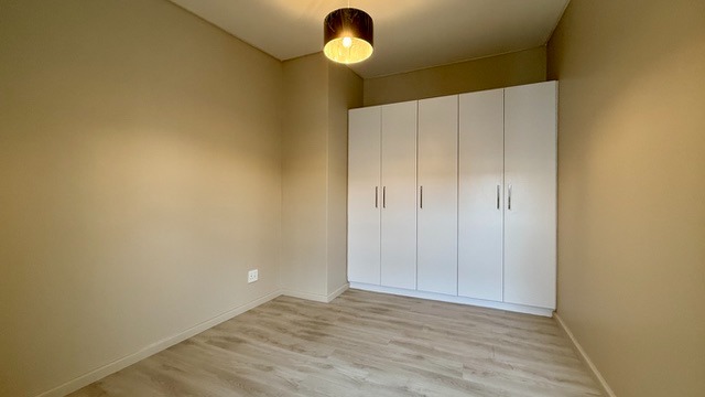 To Let 1 Bedroom Property for Rent in Table View Western Cape